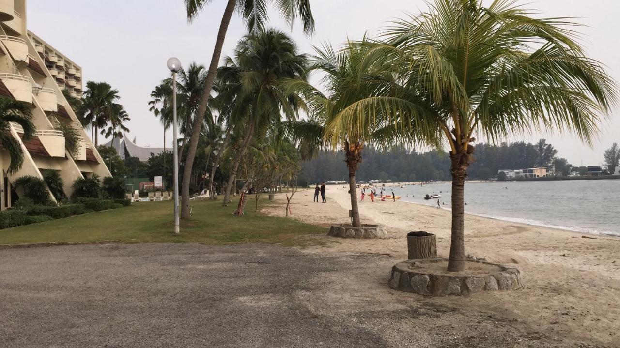 Reco Homestay@ The Regency Tanjung Tuan Beach Resort Port Dickson Tepi Pantai Exterior foto